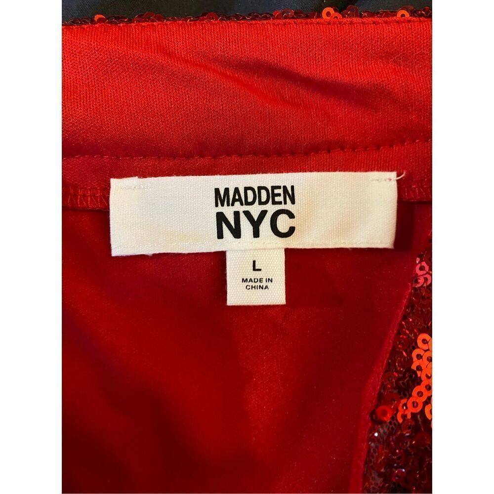 NWT madden NYC red sequin, cargo, mini skirt, size large - Picture 5 of 6